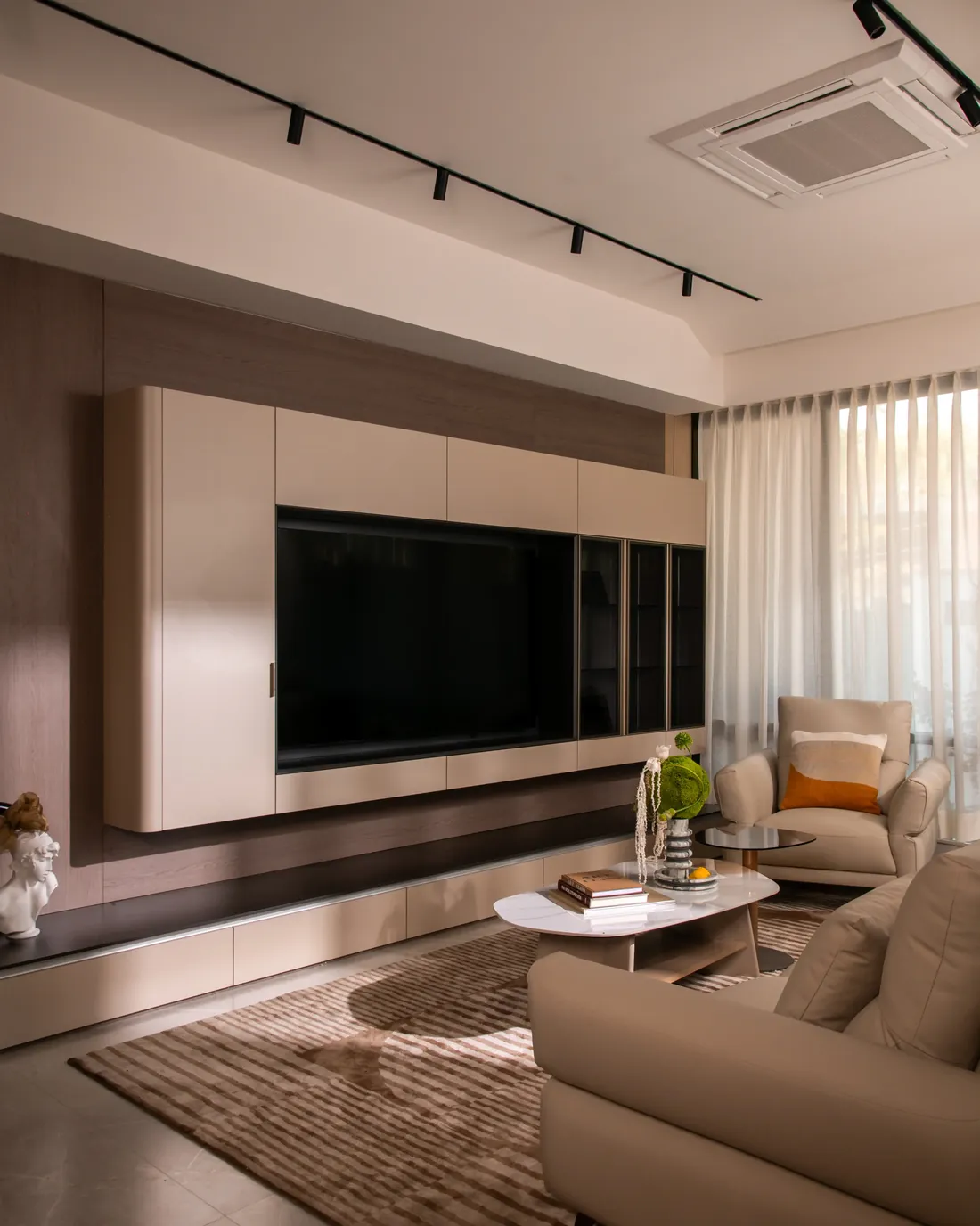 Loose Furniture design by OPPEIN Delhi NCR